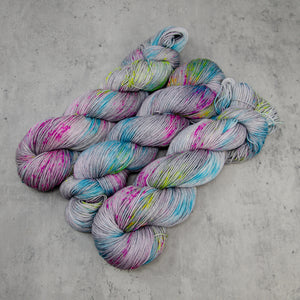 Impression - Hand Dyed Super Sock Fingering Weight 75/25 Merino Wool Nylon Yarn, UV Reactive Grey Multi Watercolor, 463 Yards (423 Meters)